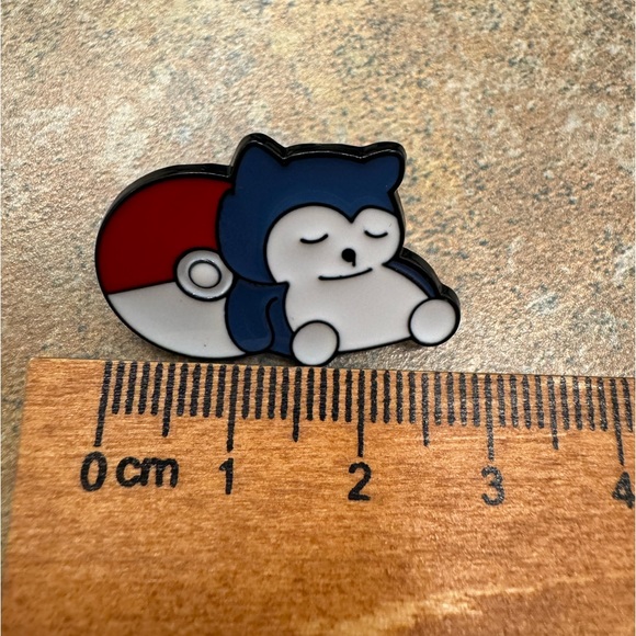 Pokemon Snorlax, Chikorita and Charmander with Pokéball - Picture 3 of 8